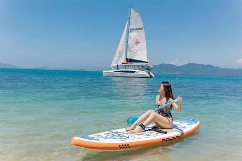Khám Phá Vịnh Nha Trang/Ninh Vân trên Du Thuyền Catamaran Vega